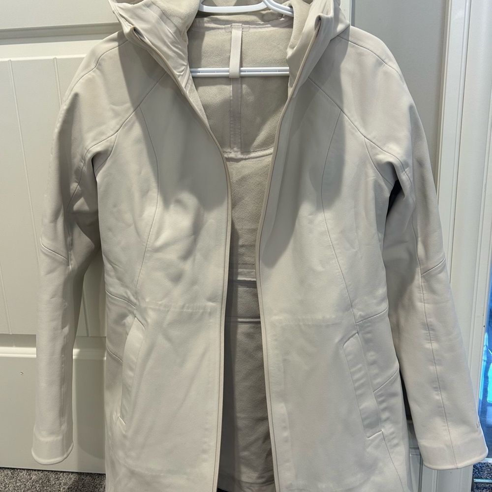 Lululemon RepelShell Rain Jacket
White Opal - Picture 2 of 3